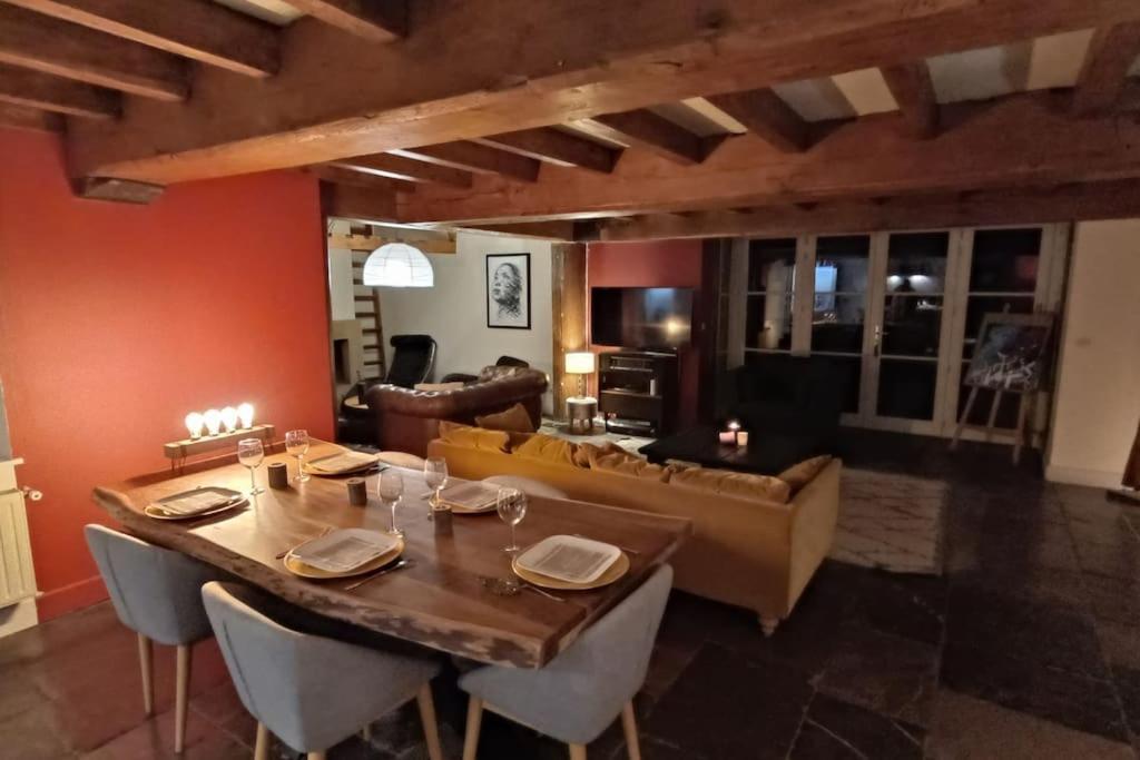 Ferme De Caractere Avec Piscine Et Cheminee Βίλα Sainghin-en-Mélantois Εξωτερικό φωτογραφία